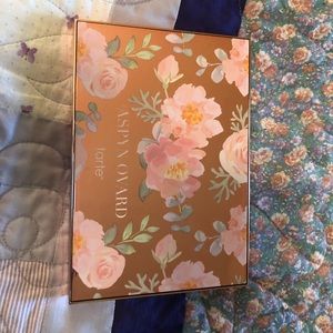 Aspyn Ovard Palette